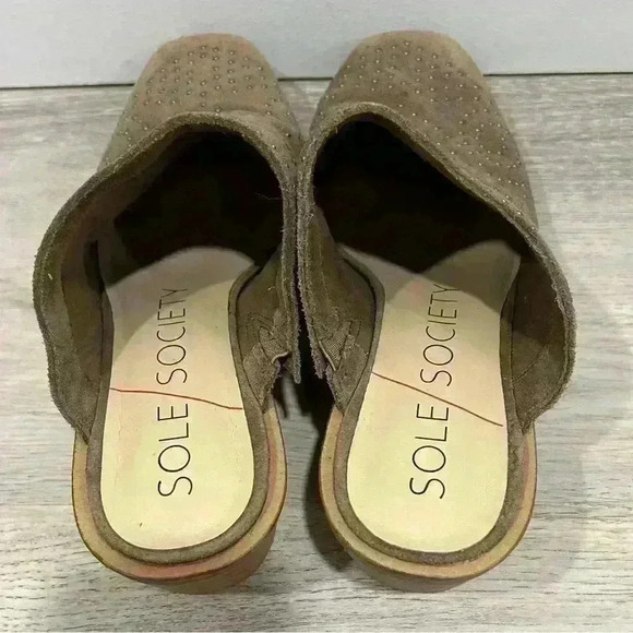 Sole Society Olive Brown Leather Suede Studded Slip On Heels Mules Size 8.5 - Picture 5 of 10